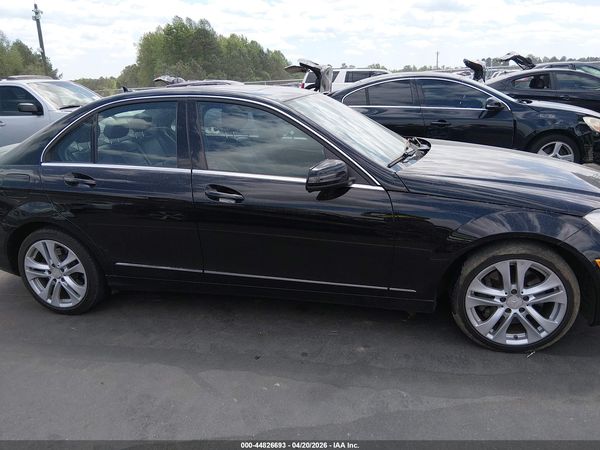 2013 MERCEDES-BENZ C 300 LUXURY 4MATIC