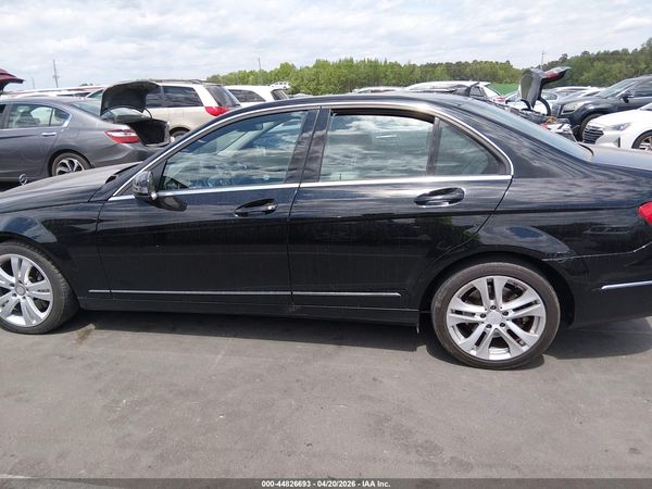 2013 MERCEDES-BENZ C 300 LUXURY 4MATIC