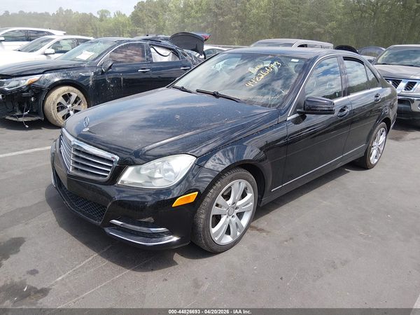 2013 MERCEDES-BENZ C 300 LUXURY 4MATIC