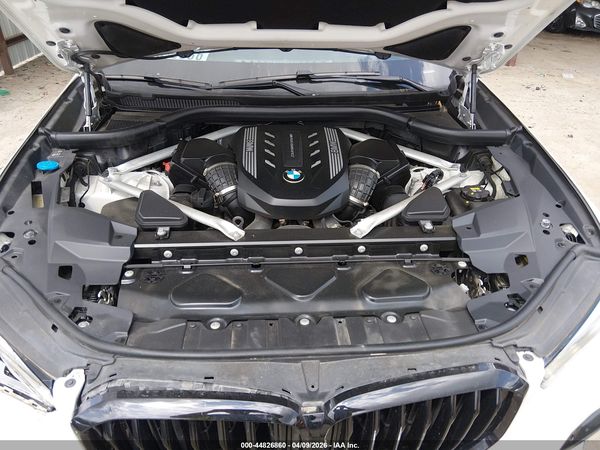 2022 BMW X5 M50I