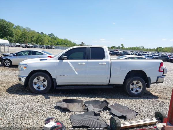 2022 RAM 1500 BIG HORN  4X2 6'4 BOX
