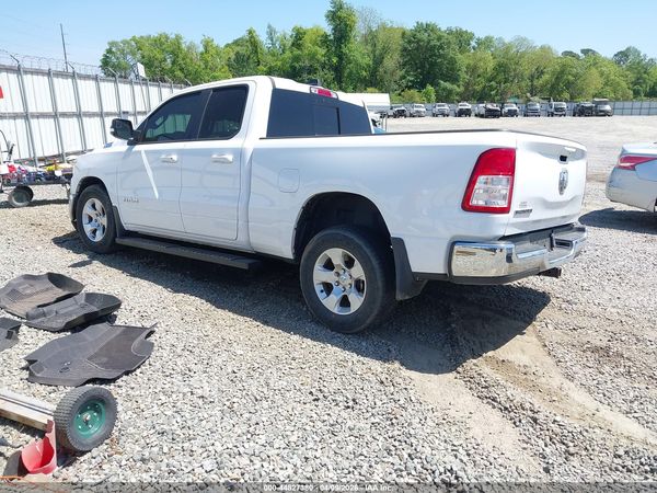 2022 RAM 1500 BIG HORN  4X2 6'4 BOX