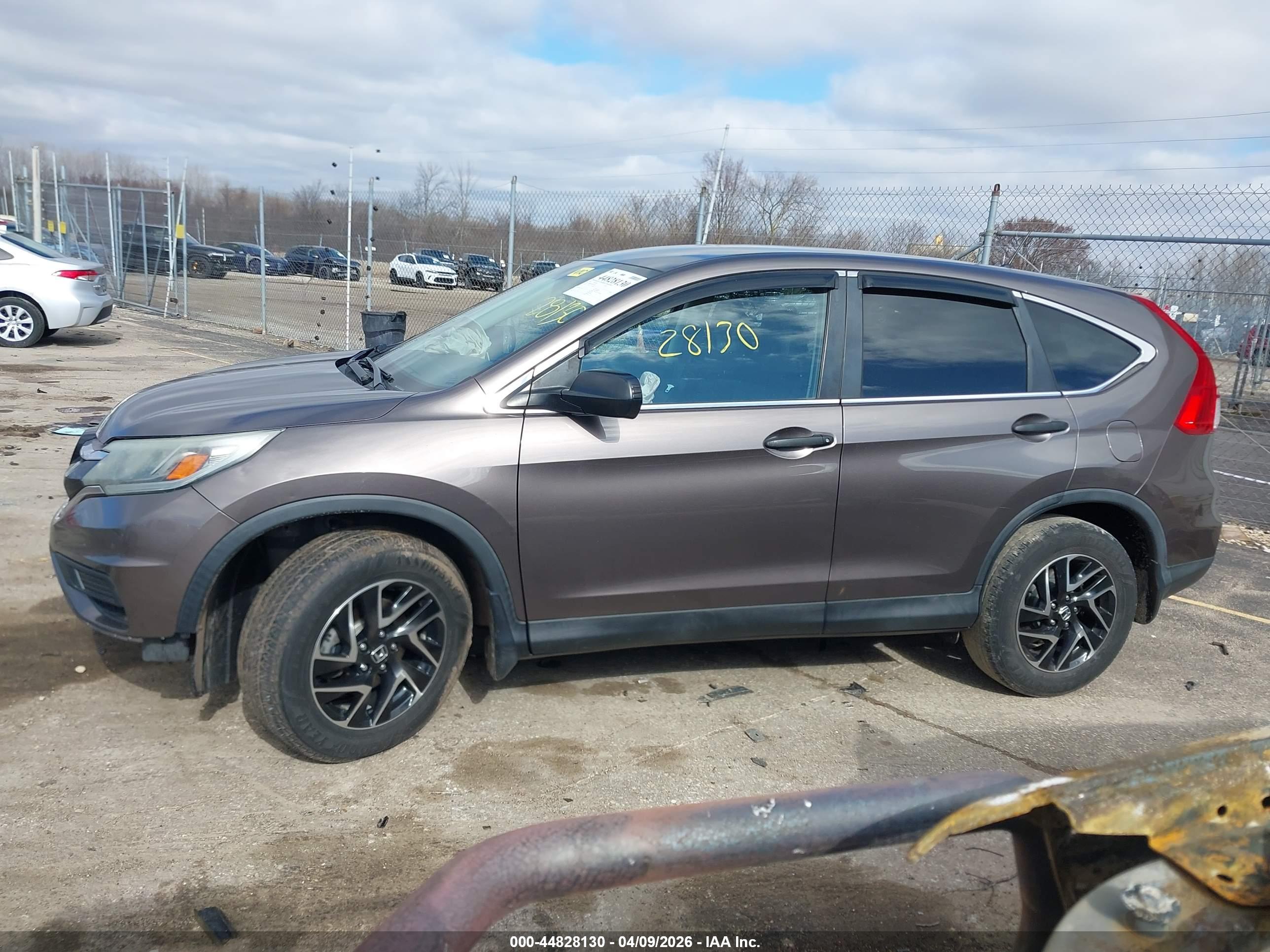 2016 HONDA CR-V SE