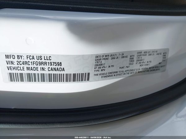 2024 CHRYSLER PACIFICA TOURING — I9