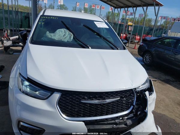 2024 CHRYSLER PACIFICA TOURING — I115
