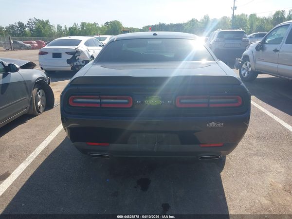 2018 DODGE CHALLENGER SXT