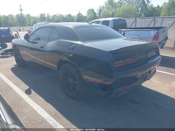 2018 DODGE CHALLENGER SXT