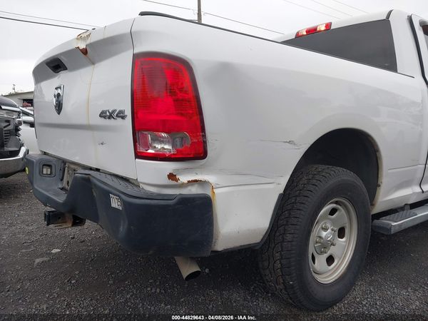 2019 RAM 1500 CLASSIC TRADESMAN  4X4 6'4 BOX