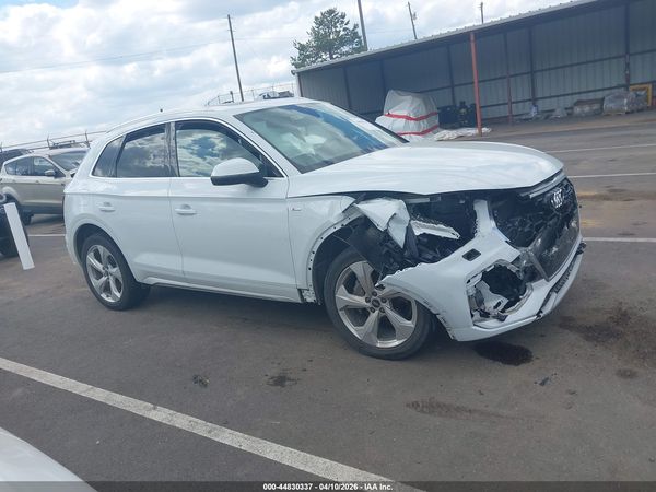 2022 AUDI Q5