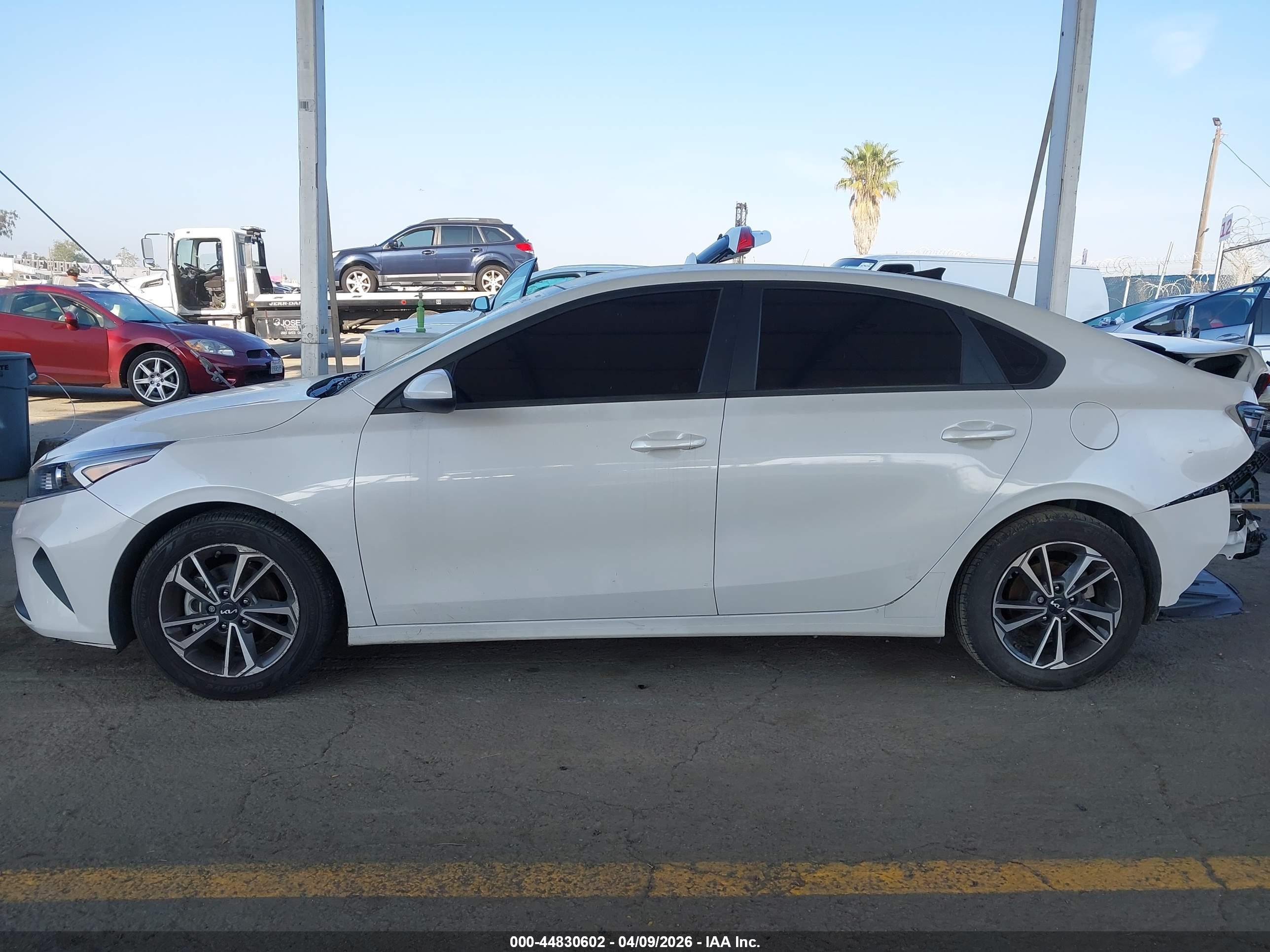 2023 KIA FORTE LXS