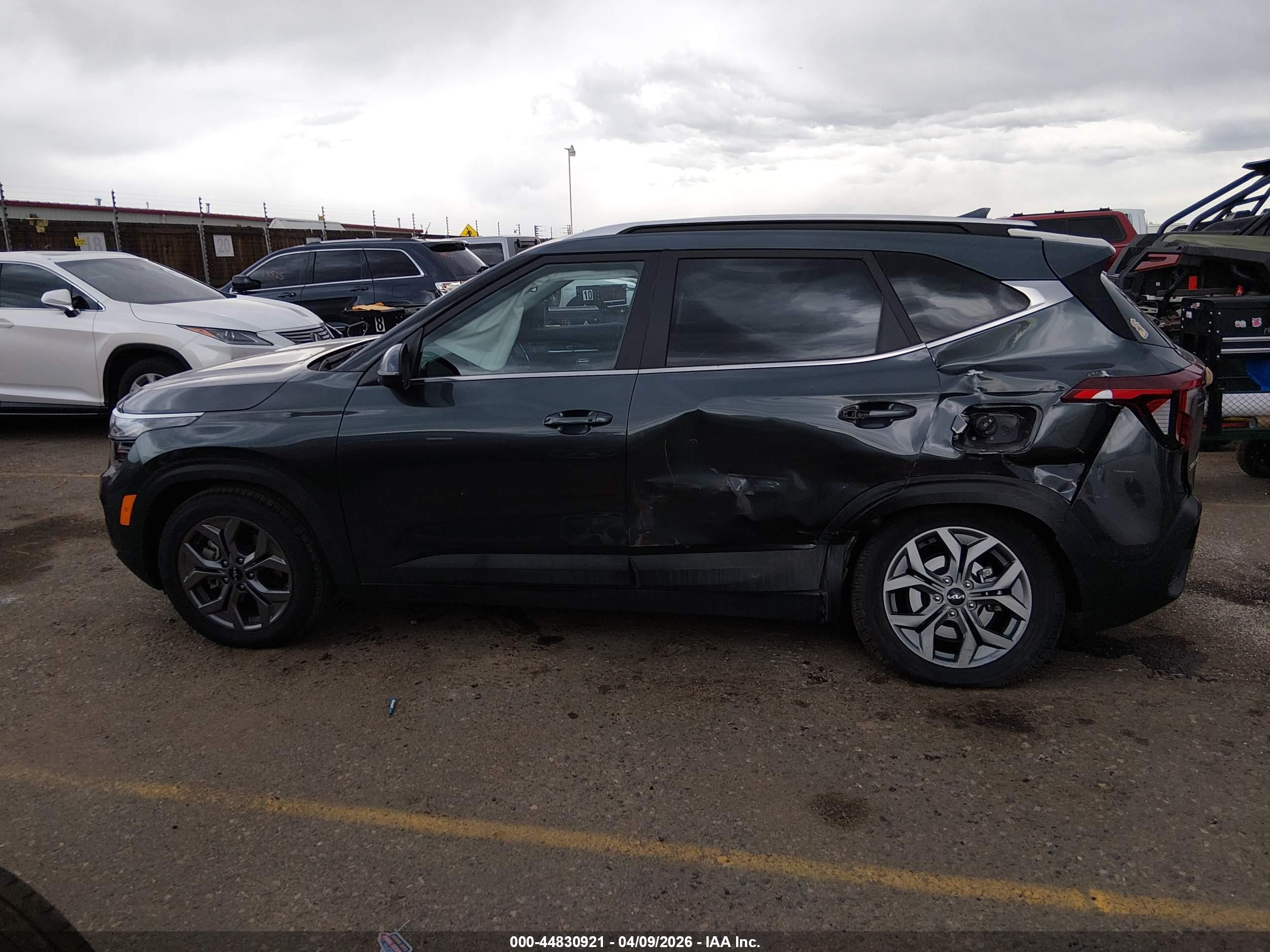 2024 KIA SELTOS S