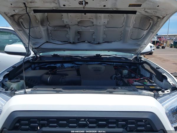 2017 TOYOTA TACOMA SR5 V6