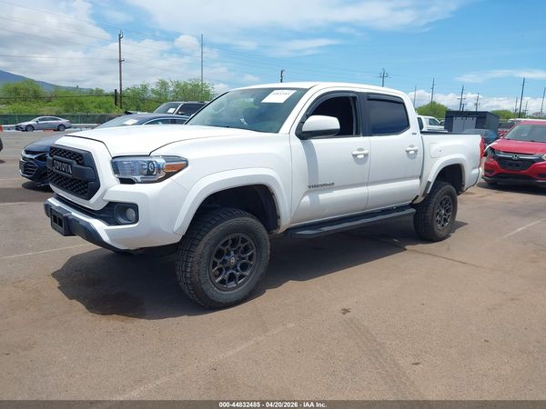 2017 TOYOTA TACOMA SR5 V6