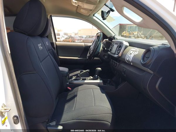 2017 TOYOTA TACOMA SR5 V6