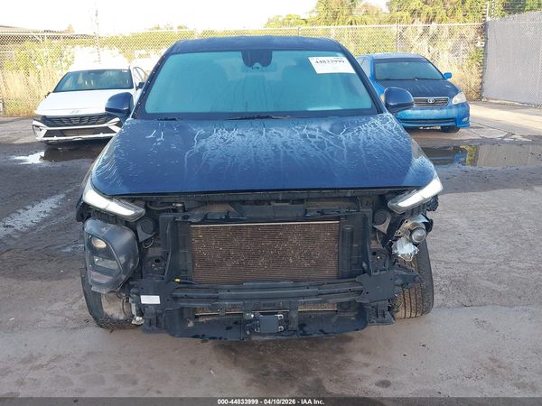2019 HYUNDAI SANTA FE SE