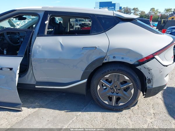 2025 KIA EV6 LIGHT LONG RANGE RWD