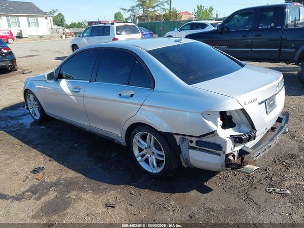 2012 MERCEDES-BENZ C 300 SPORT 4MATIC