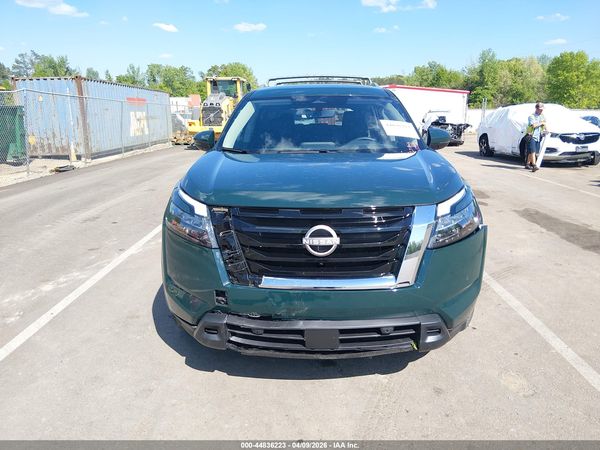 2025 NISSAN PATHFINDER SL FWD