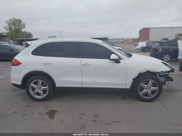 2012 PORSCHE CAYENNE