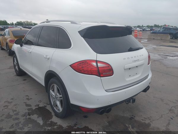 2012 PORSCHE CAYENNE