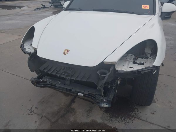2012 PORSCHE CAYENNE