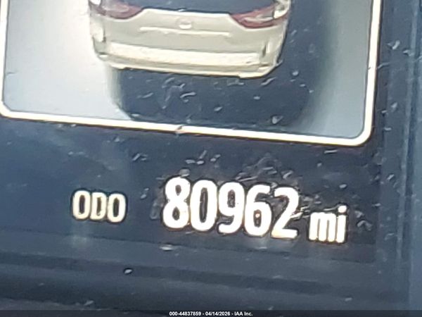 2019 TOYOTA SIENNA SE 7 PASSENGER — I7