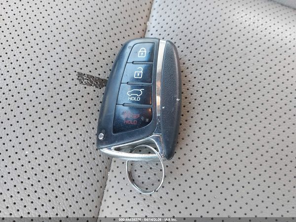 2018 HYUNDAI SANTA FE SE