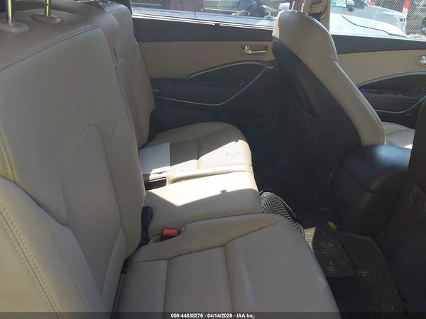 2018 HYUNDAI SANTA FE SE