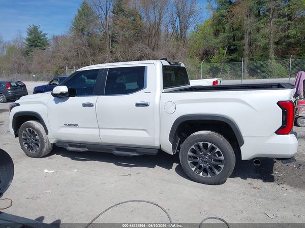 2025 TOYOTA TUNDRA LIMITED — I117