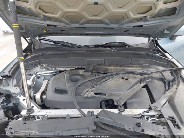 2020 VOLVO XC90 T6 MOMENTUM 7 PASSENGER