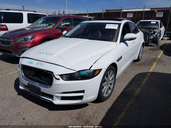 2019 JAGUAR XE 25T