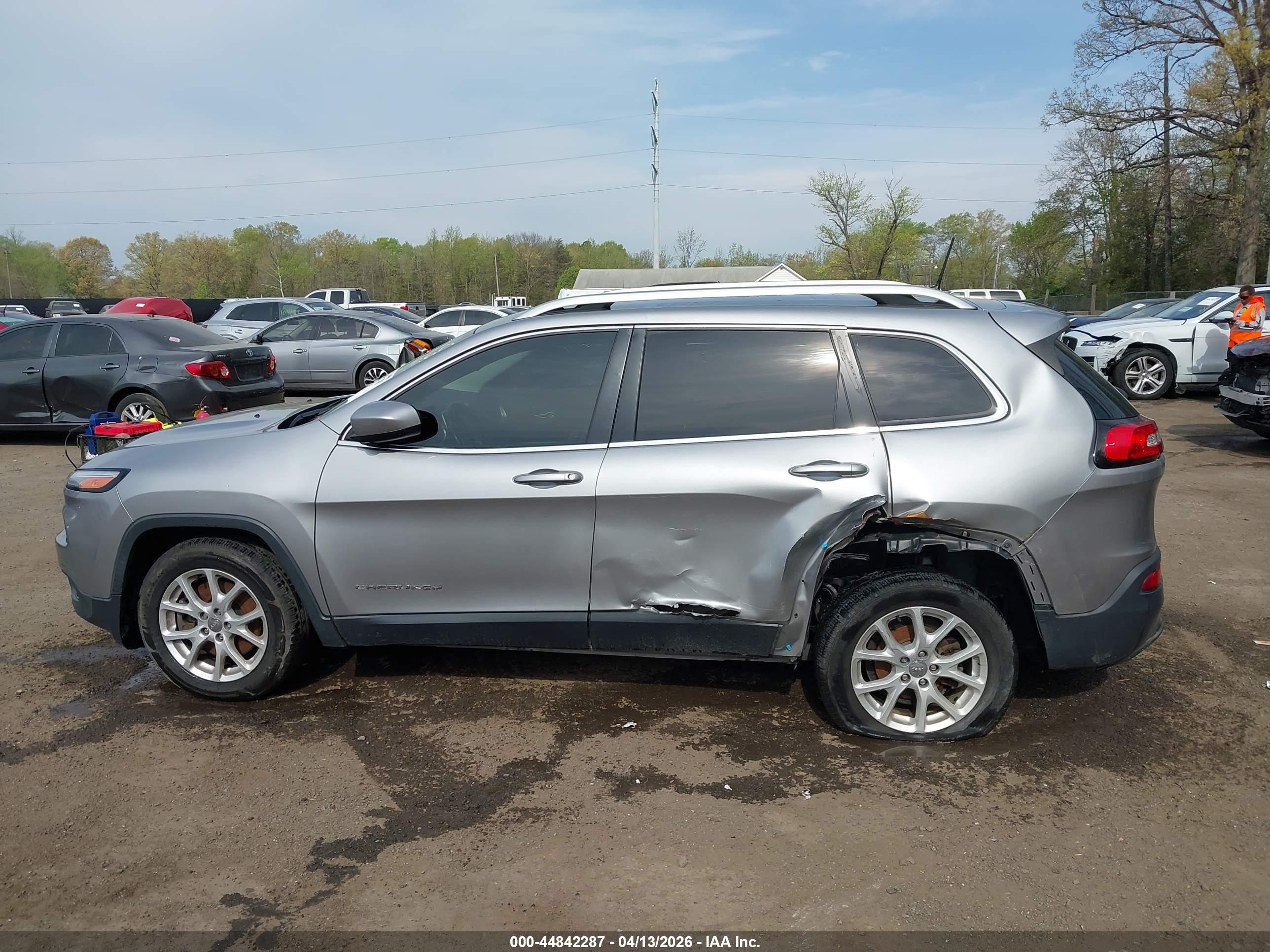 2017 JEEP CHEROKEE LATITUDE FWD
