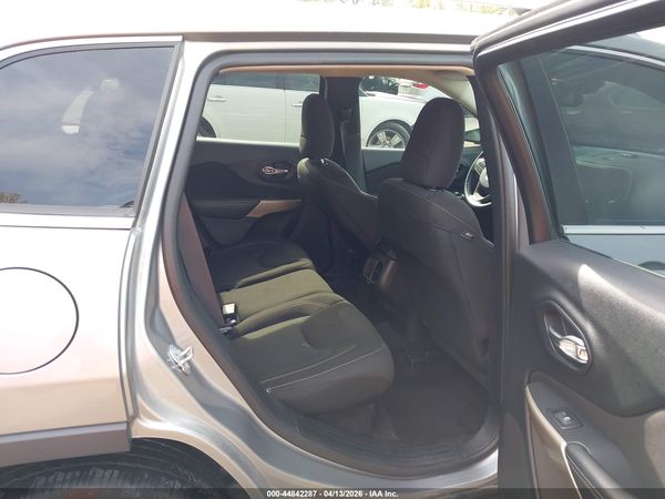 2017 JEEP CHEROKEE LATITUDE FWD