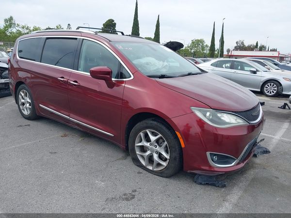 2018 CHRYSLER PACIFICA TOURING L
