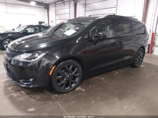 2018 CHRYSLER PACIFICA TOURING L PLUS