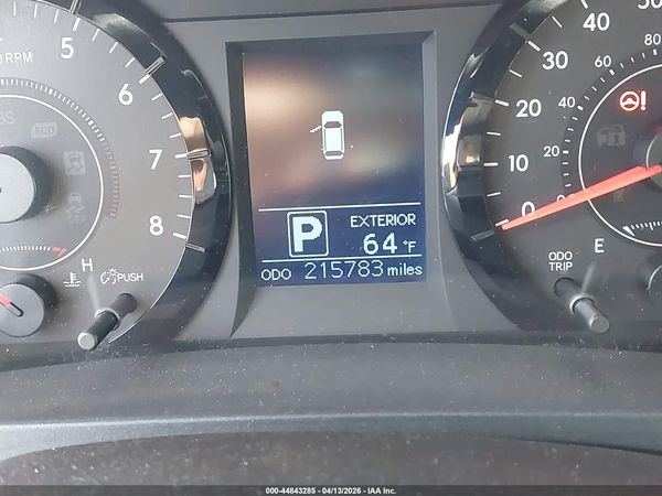 2015 TOYOTA SIENNA LE 8 PASSENGER