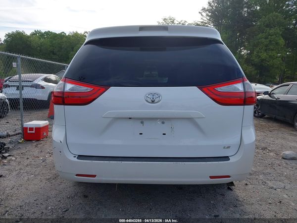 2015 TOYOTA SIENNA LE 8 PASSENGER
