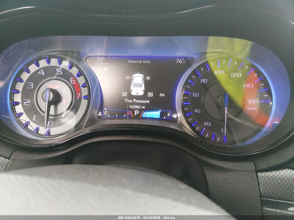 2016 CHRYSLER 300 S — I7