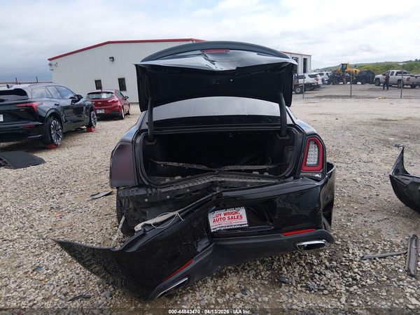 2016 CHRYSLER 300 S — I119