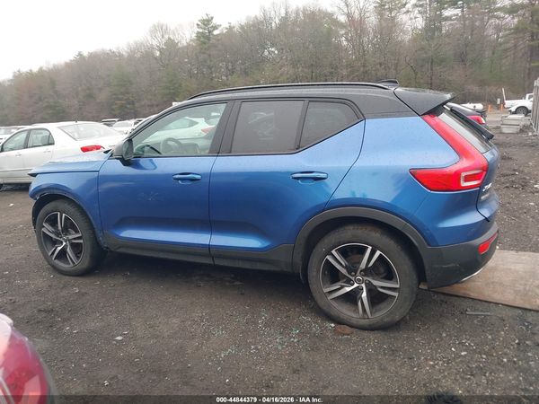 2019 VOLVO XC40 T5 MOMENTUM/T5 R-DESIGN