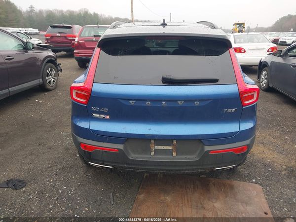 2019 VOLVO XC40 T5 MOMENTUM/T5 R-DESIGN