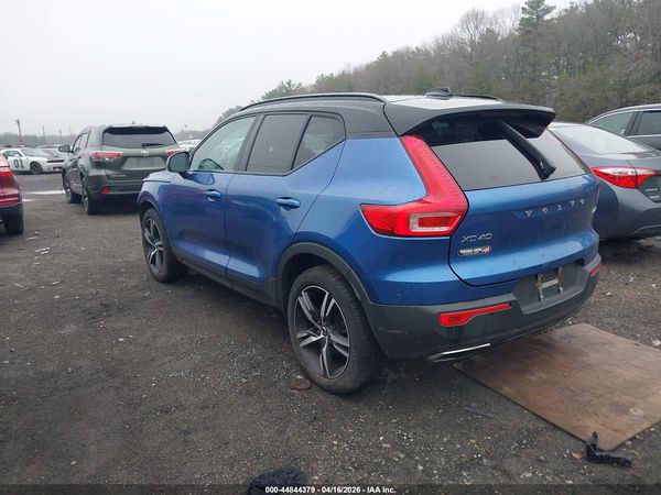 2019 VOLVO XC40 T5 MOMENTUM/T5 R-DESIGN