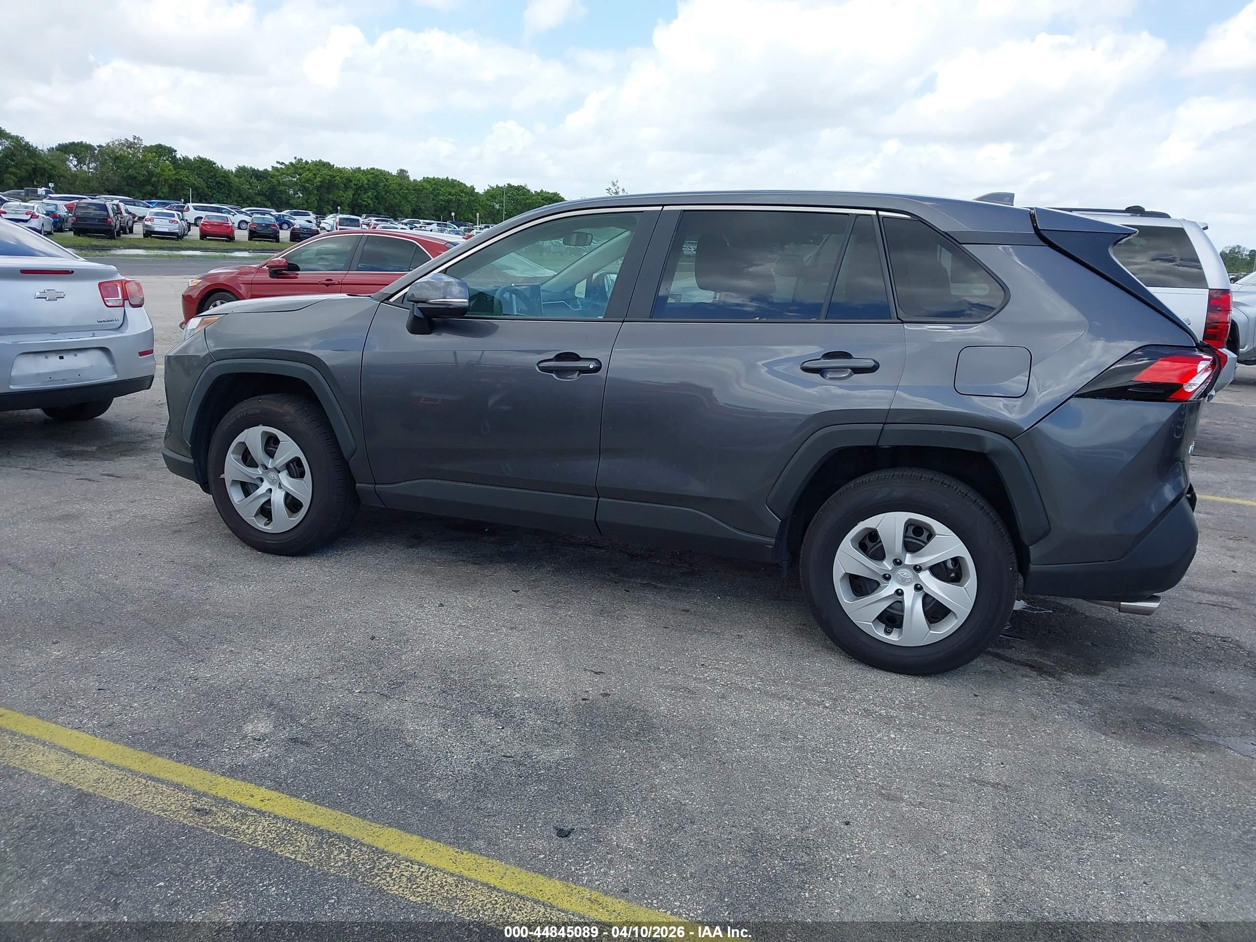 2025 TOYOTA RAV4 LE