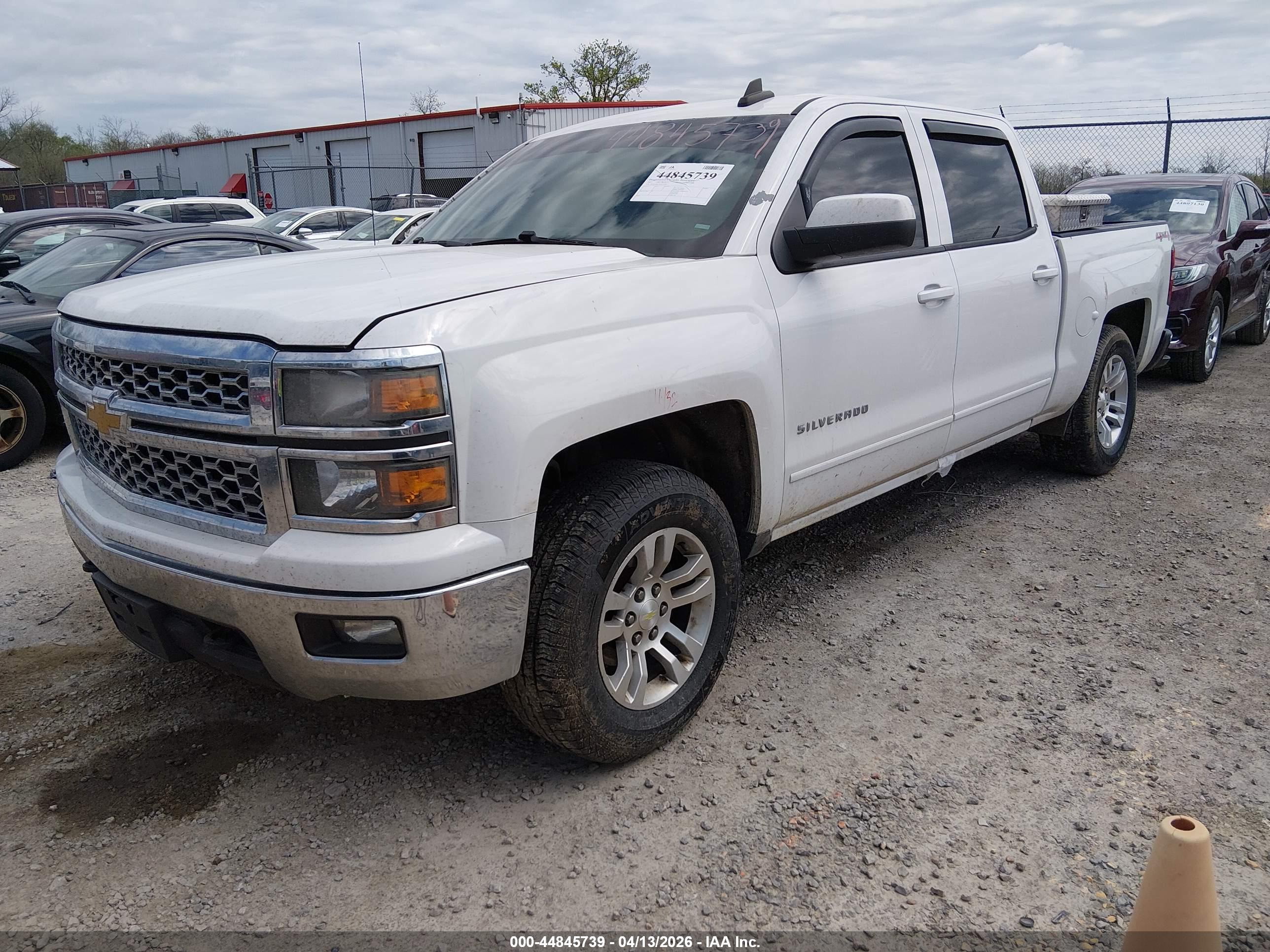 2015 CHEVROLET SILVERADO 1500 1LT — I2