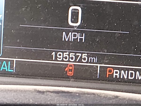 2015 CHEVROLET SILVERADO 1500 1LT — I7