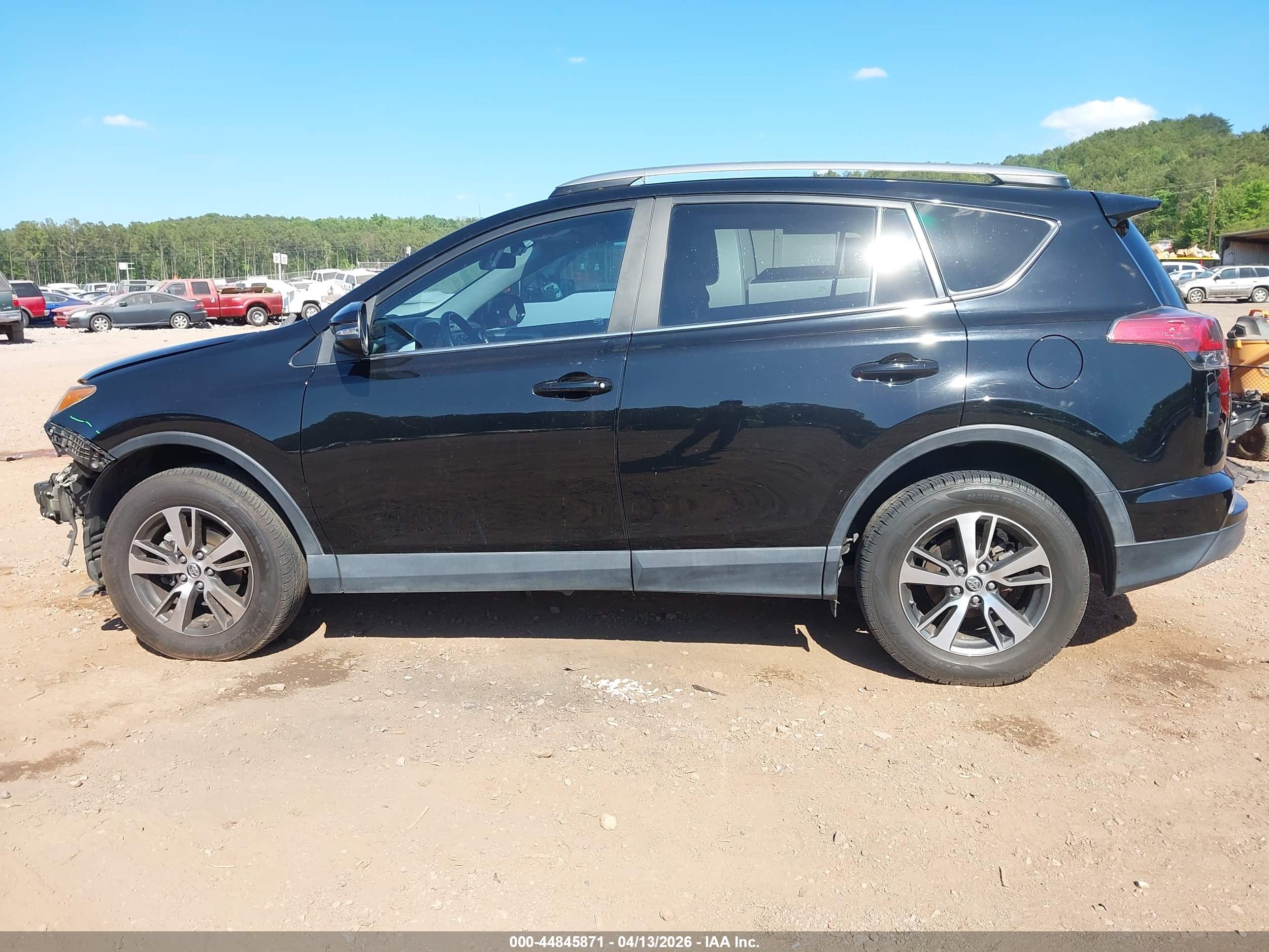 2017 TOYOTA RAV4 XLE