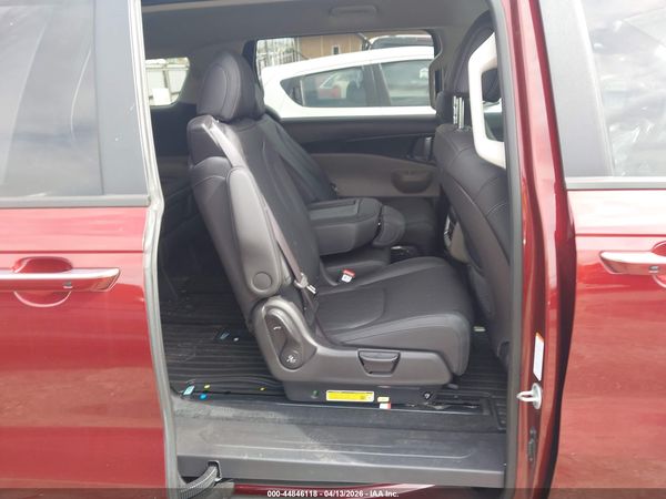 2025 KIA CARNIVAL MPV LXS