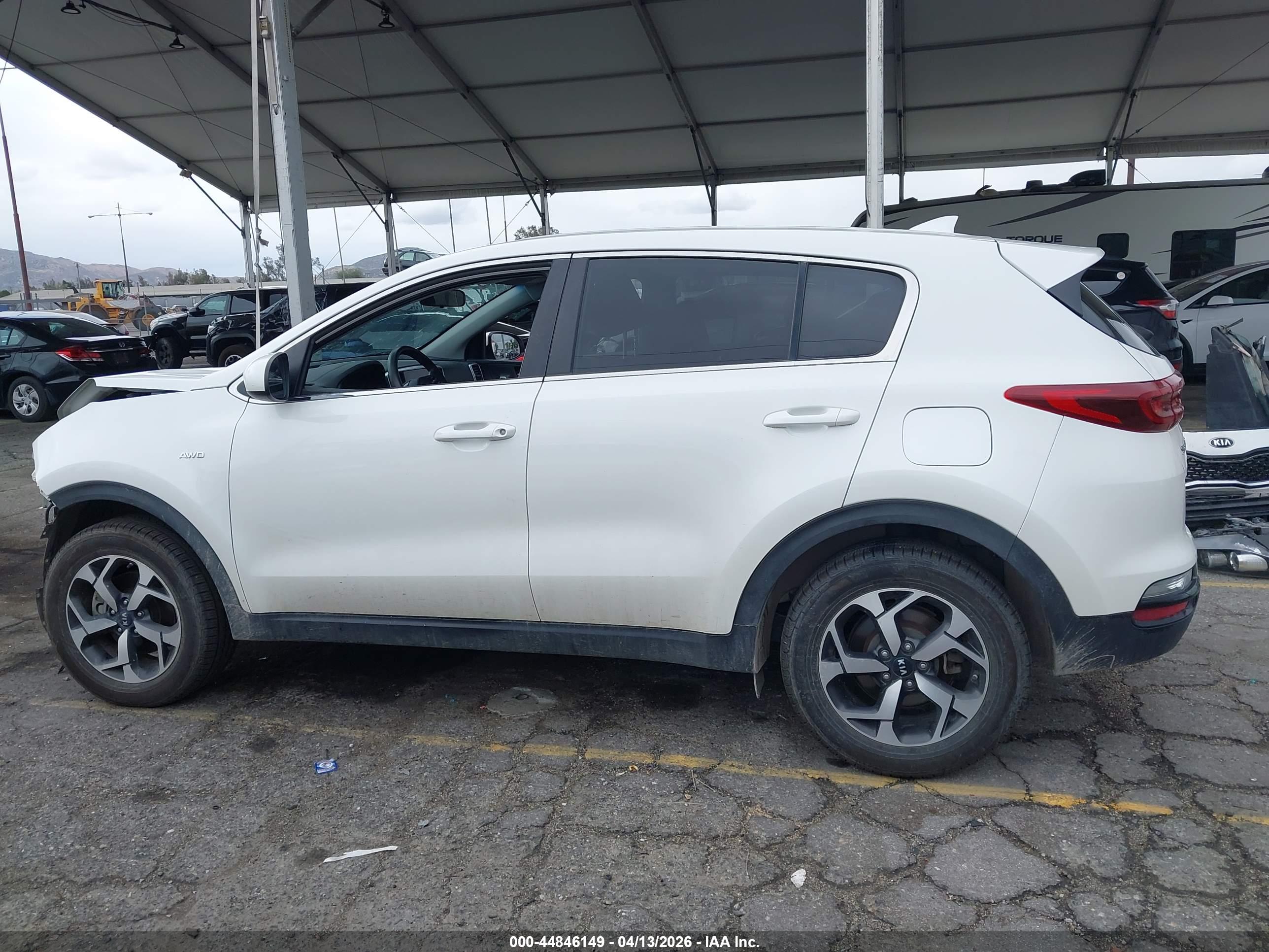 2022 KIA SPORTAGE LX