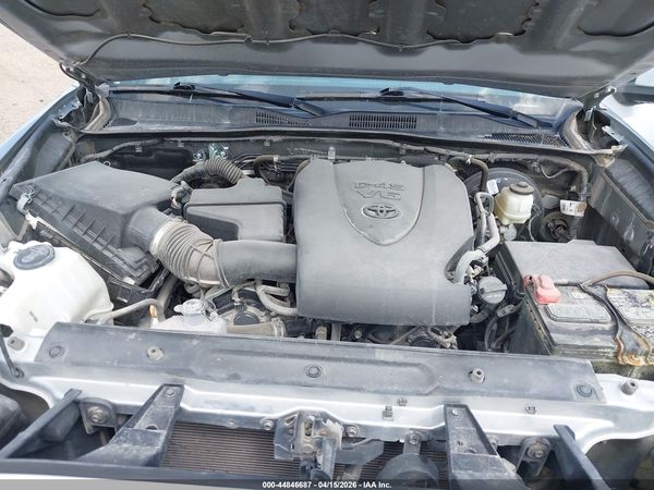 2022 TOYOTA TACOMA SR5 V6