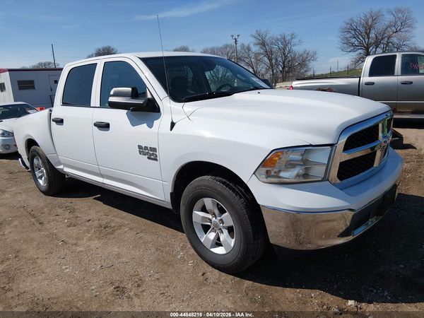 2023 RAM 1500 CLASSIC SLT  4X4 5'7 BOX